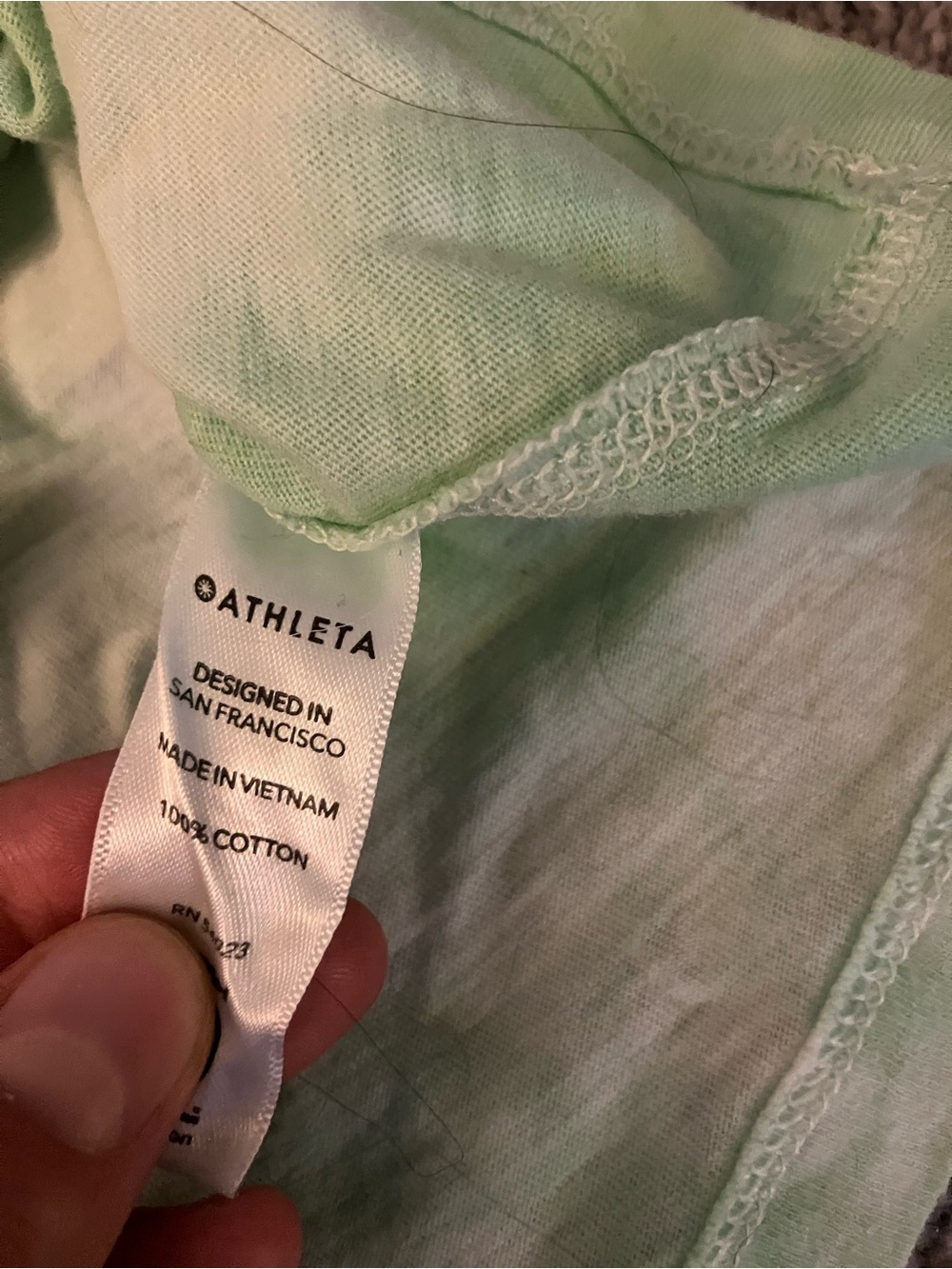 100% Athleta XS Green Tie-Dye Short Sleeve Tee - Picture 4 of 4